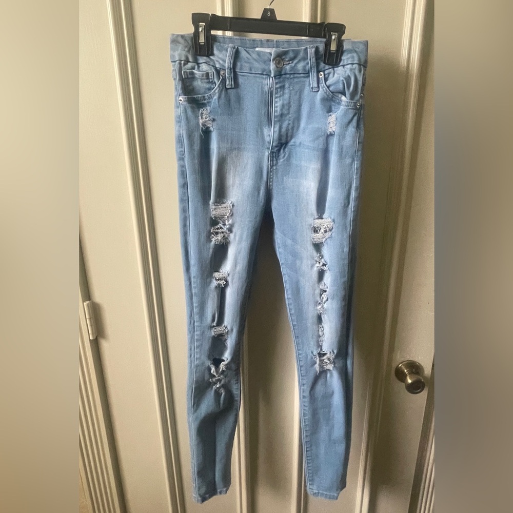 Forever 21 Ripped Skinny Jeans